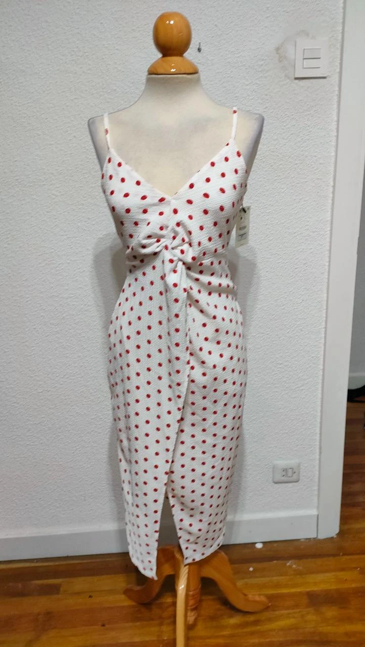 Vestido abertura lateral lunares